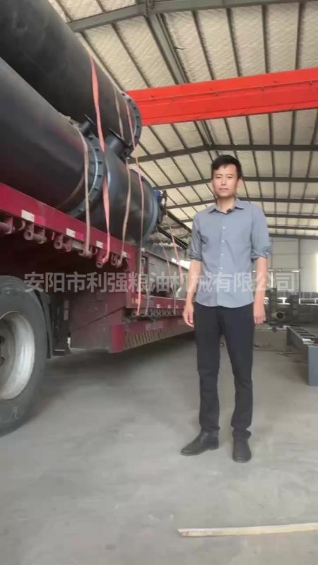 80噸動物油熬煉設備發貨現場